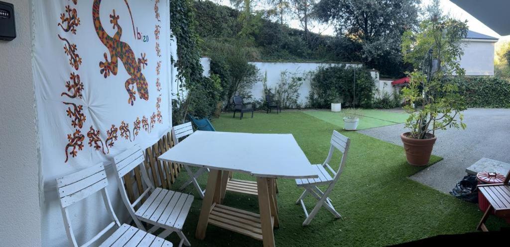 Apartamento Abierto Con Patio Matadepera Εξωτερικό φωτογραφία